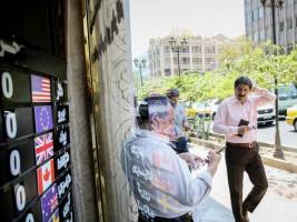 صرافی‌ها در دوبی درهم تحویل دهند، در ایران ریال بگیرند