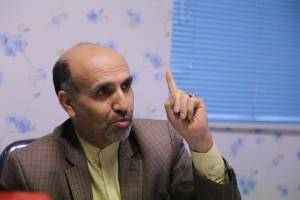 برداشتن سنگ تحریم نیازمند اراده آهنین