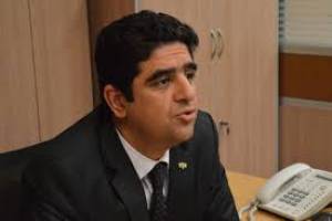 از مسائل اقتصاد کلان فاصله بگیریم