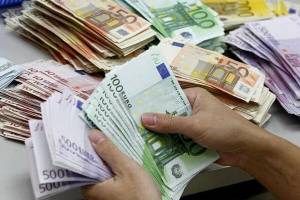 نرخ رسمی پوند و یورو افزایش یافت