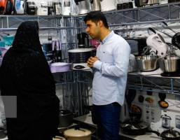 تولیدکنندگان قیمت محصولات‌ را با رشد نرخ ارز افزایش اما با افت آن، کاهش نمی‌دهند!