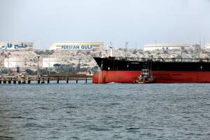 صادرات نفت ایران ادامه دارد