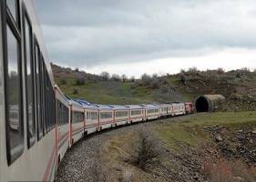 افزایش ظرفیت قطار تهران-آنکارا در دستور کار قرار گرفت