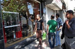 قیمت دلار و یورو امروز در صرافی‌های بانکی ثابت ماند