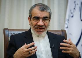 شورای نگهبان از پیروزی یا شکست افراد متضرر نمی‌شود