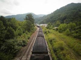 زغال سنگ خیال رفتن ندارد