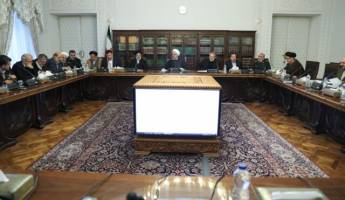 با تاکید امام (ره) ساختار سیاسی کشور به همه‌پرسی گذاشته شد