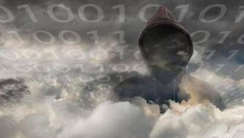 چه کسی پاسخگوست؟