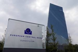 بانک مرکزی اروپا به دنبال بسته نجات ۱.۵ تریلیون یورویی است