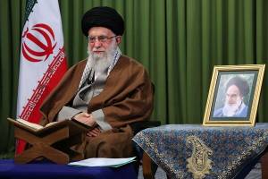 نترسیدن از دشمن و محکم ایستادن مقابل آن از دستورهای مهم قرآن است