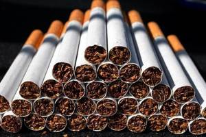 برخورد با عرضه کنندگان سیگار و مواد دخانی تقلبی و قاچاق