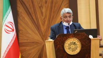 بهبود صادرات، اولویت دولت در یک سال باقی‌مانده از عمر خود باشد
