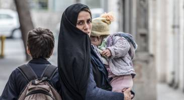 مصوبه دولت: مادران اجازه دارند به نام فرزندانشان حساب بانکی باز کنند