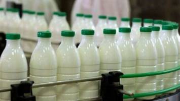 انتقاد دامداران از انفعال وزارت جهاد در تعیین نرخ شیرخام