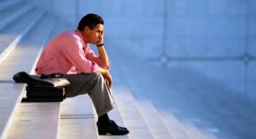 کدام گروه سنی بیشترین جمعیت بیکار را دارد؟