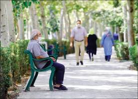 بازنشستگان همچنان در انتظار پرداخت معوقه فروردین/ سازمان تامین اجتماعی: منتظر اجرای تعهد شستا هستیم
