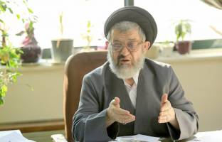 انتقاد یک روحانی اصولگرا از کابینه پیشنهادی ابراهیم رئیسی/هر کسی را بهر کاری ساختند