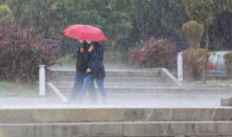 ورود سامانه بارشی تازه به کشور از 30 آبان/‌سرما و یخبندان در 15 استان