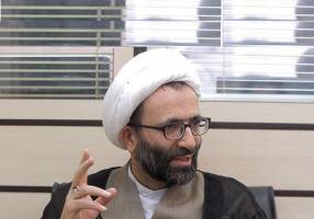 حذف قیمت‌گذاری دستوری با وجود ممنوعیت واردات خودرو بی‌معنا است