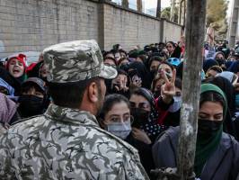 صدای اتفاقات مشهد به زوریخ رسید / FIFA از ایران توضیح خواست