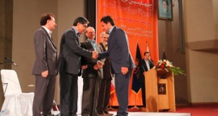 اهدای تندیس سرآمدی به روابط عمومی بانک انصار