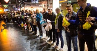 آمریکا به جای 10 هزار تن 100 هزار پناهجوی سوری را بپذیرد