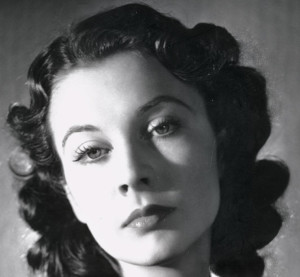 circa 1940: English stage and film actress, Vivien Leigh (1913 - 1967). (Photo by Gordon Anthony/Getty Images)