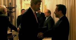 لحظه دست دادن عراقچی و جان کری!