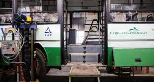 تولید اتوبوس نصف شد