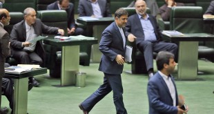 آخوندی ماندگار شد