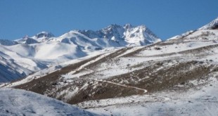 بارش برف در مناطق کوهستانی