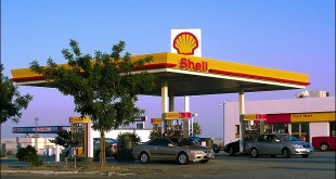 شل و توتال ۲۰۰ پمپ بنزین در ایران می سازند