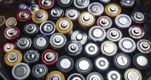 چه تعداد باتری قلمی می‌تواند ماشین شما را روشن کند؟