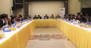 رئیس خانه اقتصاد ایران خواهان عزم ملی برای افزایش صادرات شد