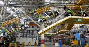 تولید خودرو کشور باز هم نصف شد